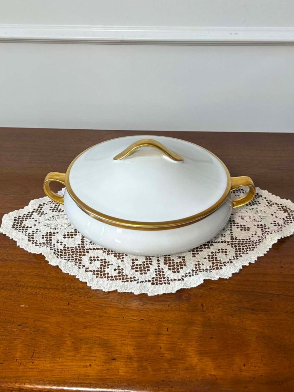 Paul Müller Selb Bavaria gold band porcelain covered vegetable dish